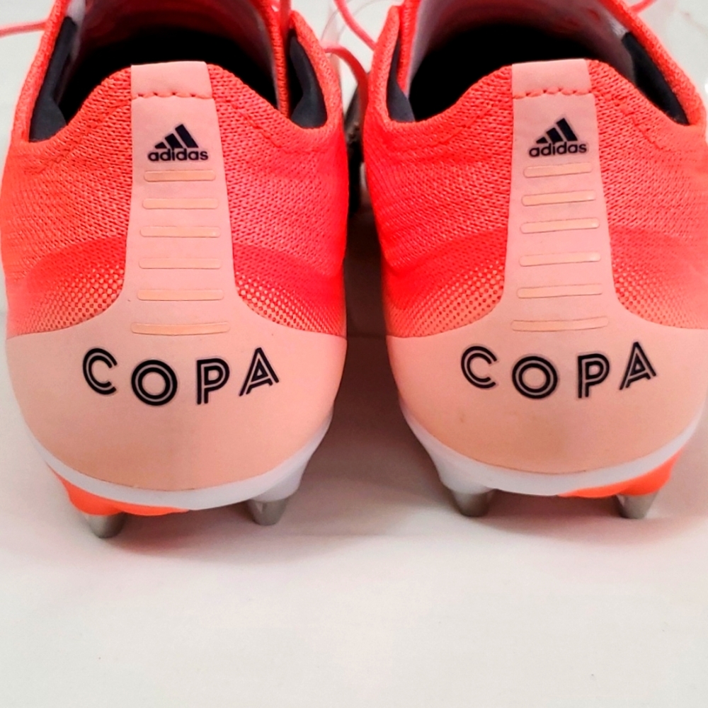 Adidas Soccer Shoes - Picture 3 of 9